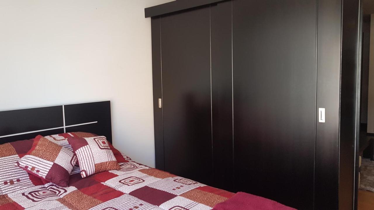 Deluxe Apartment Metroplaza Quito Exterior foto